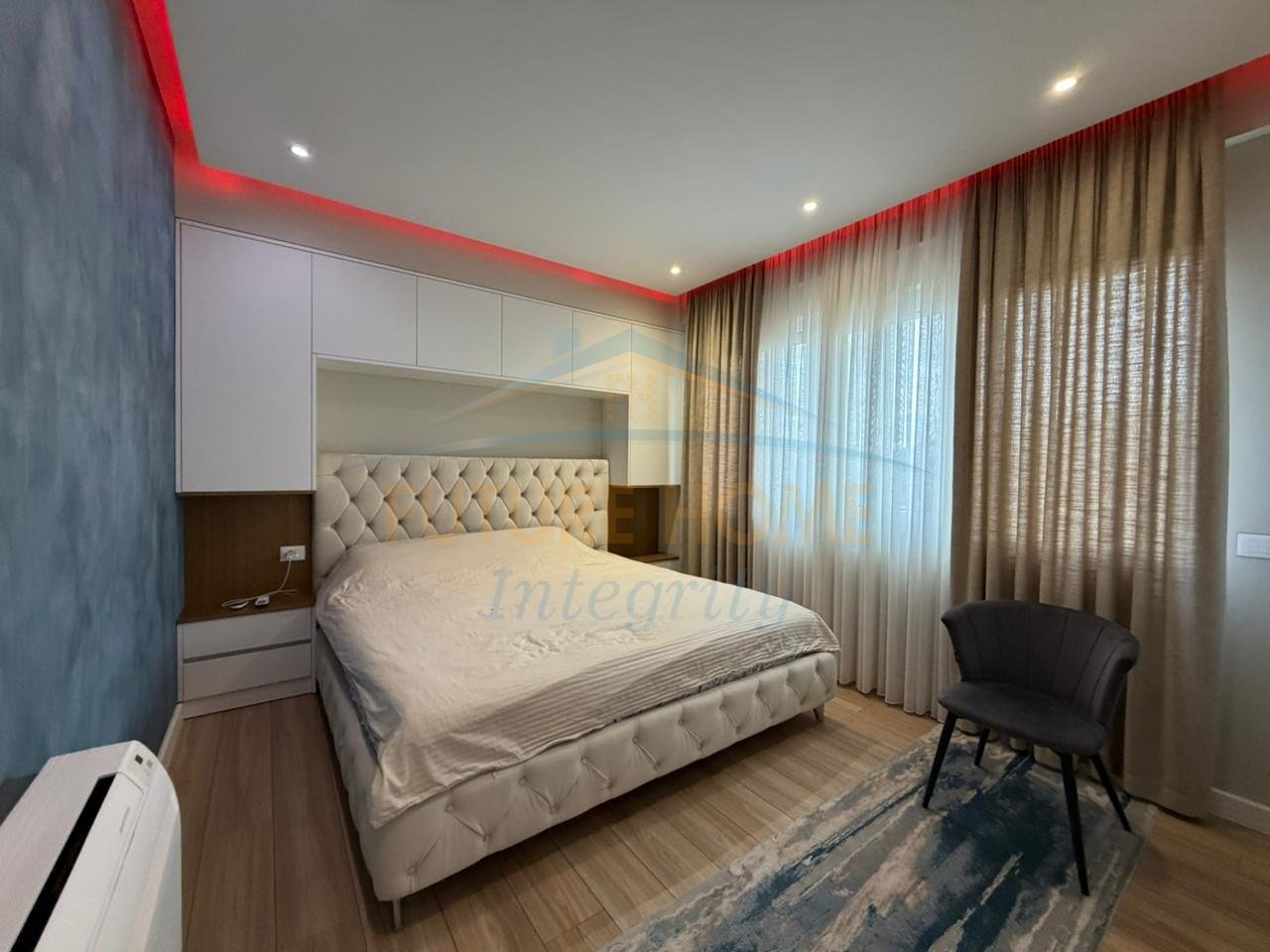 For sale, Apartment 3+1+2, Dry Lake, Tirana.