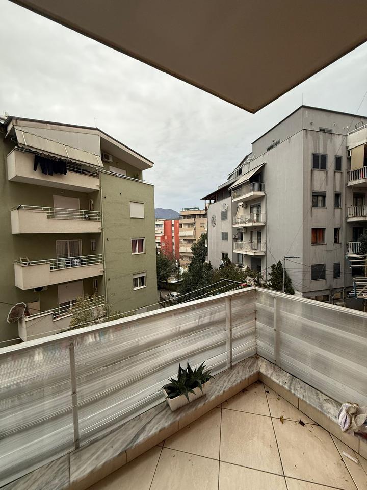 Qera, Apartament 1+1, Fresk, Tirane