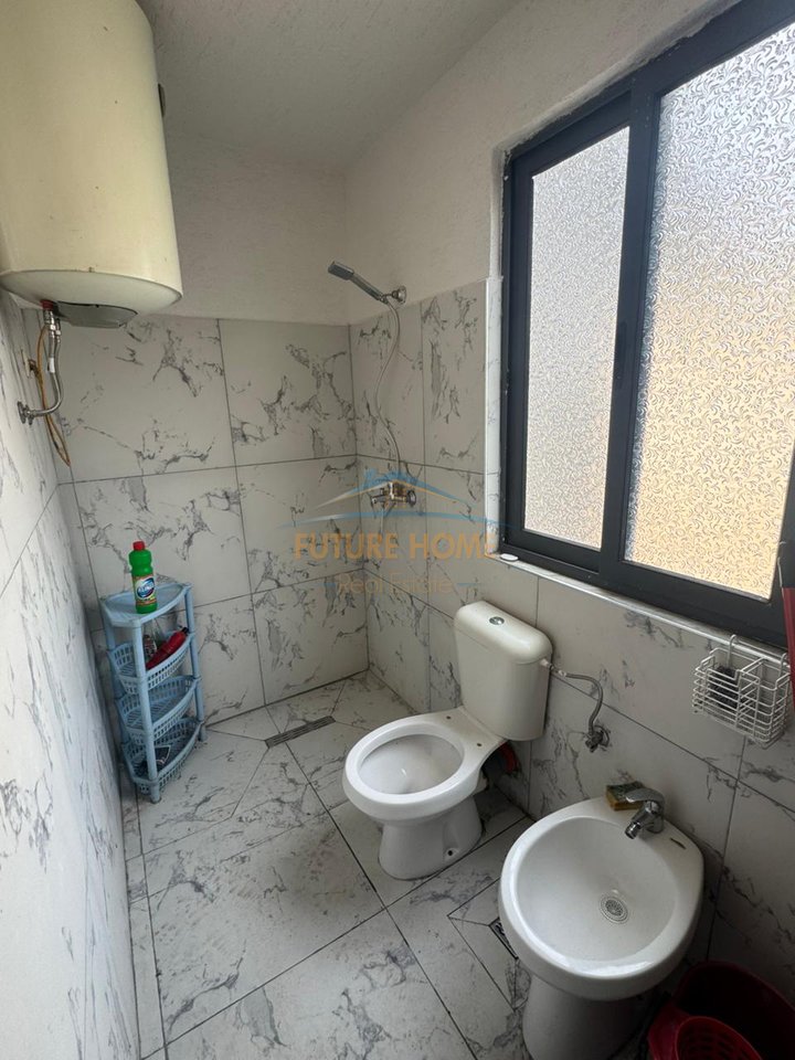 Qera , Apartament 2+1, Rruga Kongresi i Manastirit , Tirane.