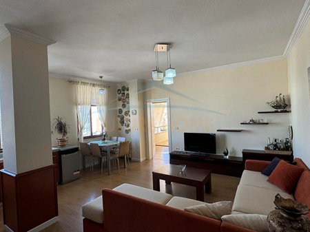 Qera, Apartament 2+1, Mozaic, 21 Dhjetori