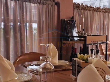 Shitet, Restorant , Vasil Shanto,Tiranë.