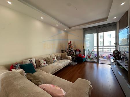 Qera, Apartament 2+1, Liqeni Thate, Tiranë.