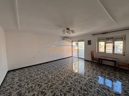 Qera,Apartament 2+1,Myslym Shyri,Tiranë