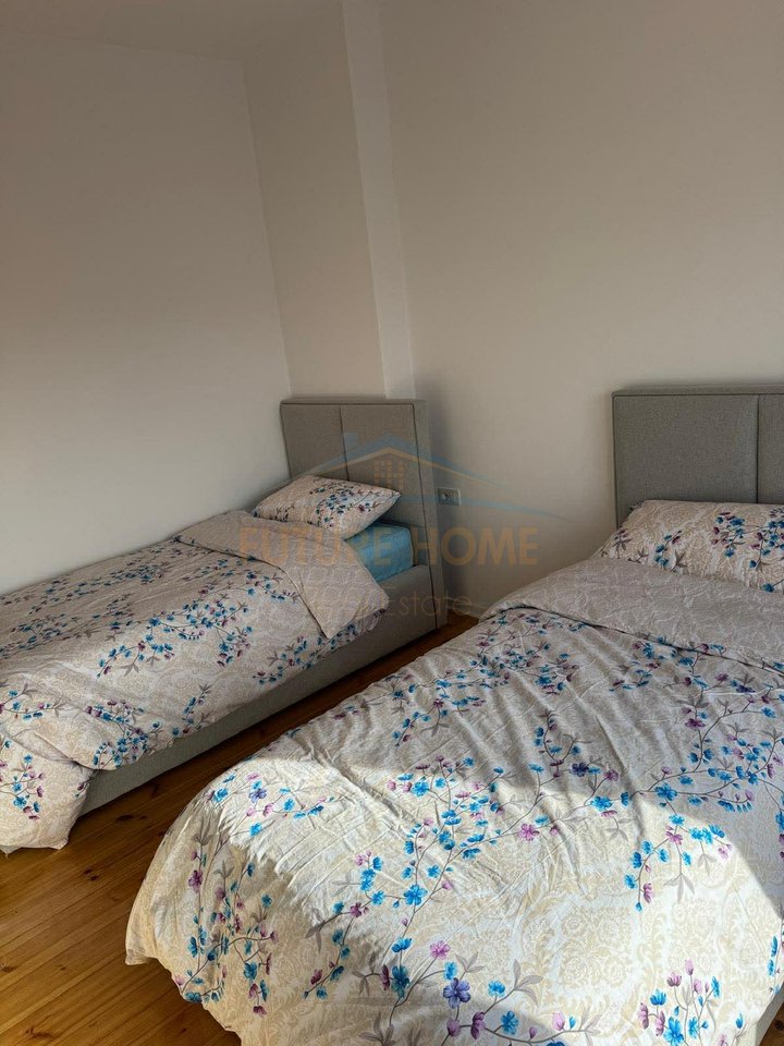 Qera, Apartament 2+1+2, Xhamllik