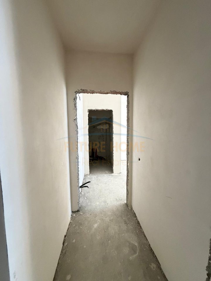 In vendita, appartamento 2+1, Viale Bajram Curri.