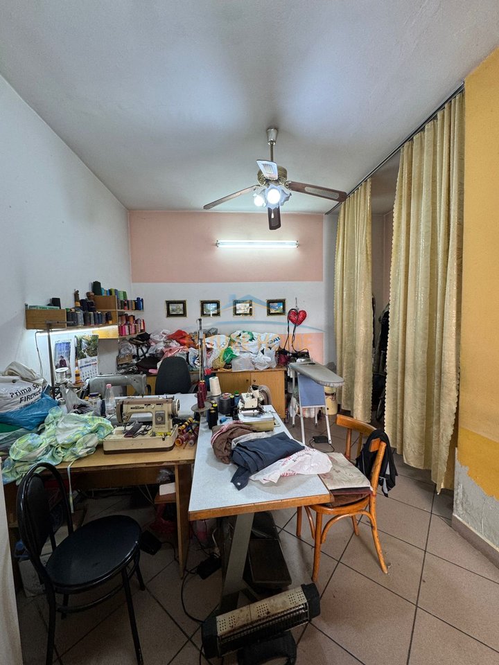 In vendita, Locale Commerciale, Via 4 Martiri, Tirana