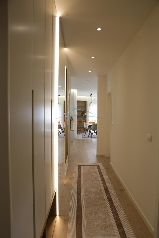 For rent, 2+1+2 Apartment, Zogu Zi, Tirana