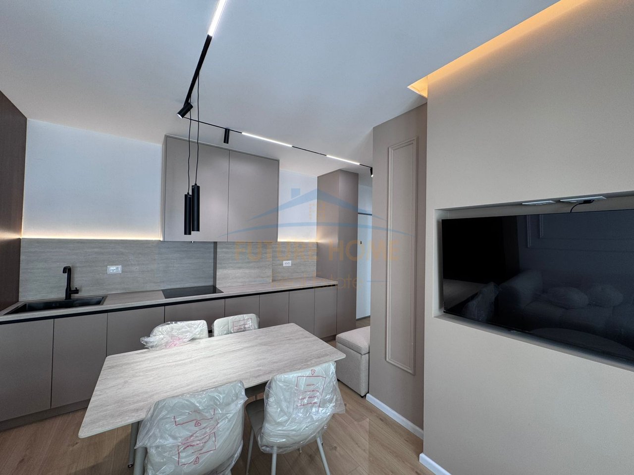 Affitto, appartamento 1+1 in Kadiu Residence, Alidemi, Tirana.