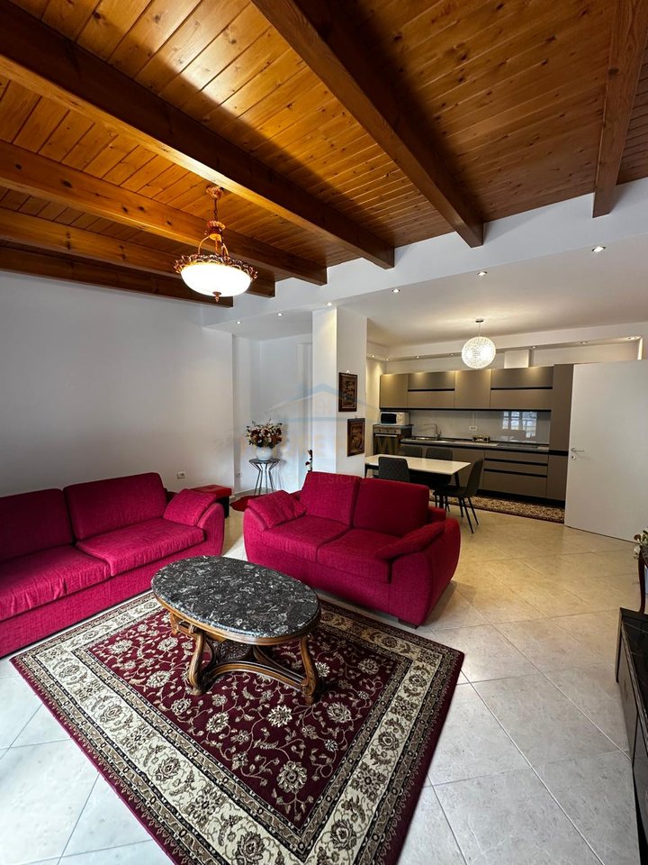 Qira, Appartamento 3+1+2, Nove Piani, Tirana