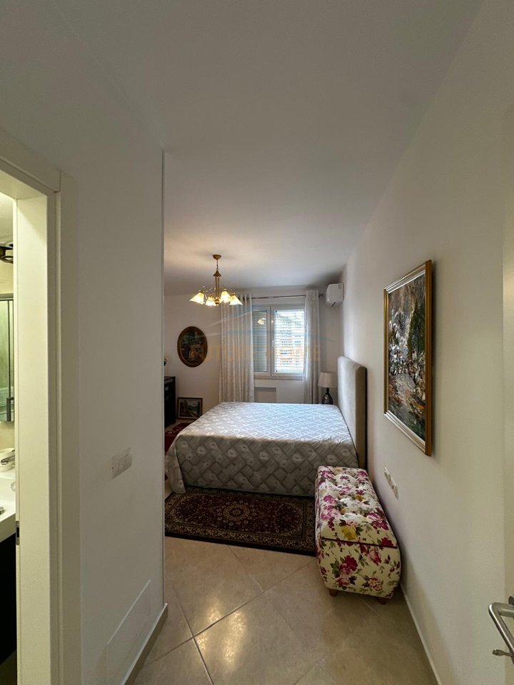 Qira, Appartamento 3+1+2, Nove Piani, Tirana