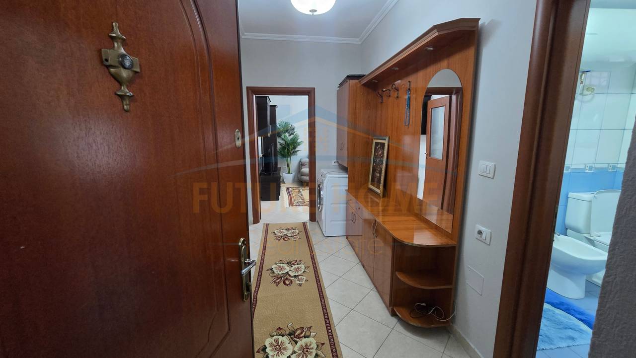 Qera, Apartament 1+1, Xhamllik