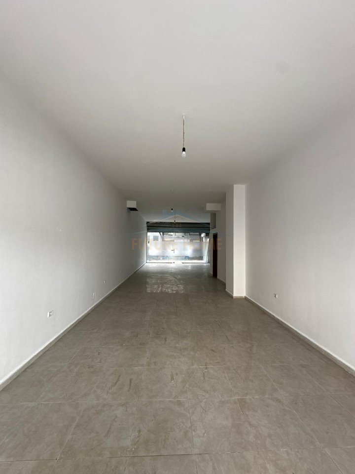 For rent, Space, Selvia