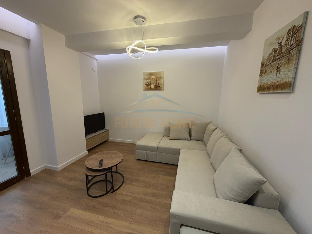 Qera, Apartament 1+1, Komuna e Parisit