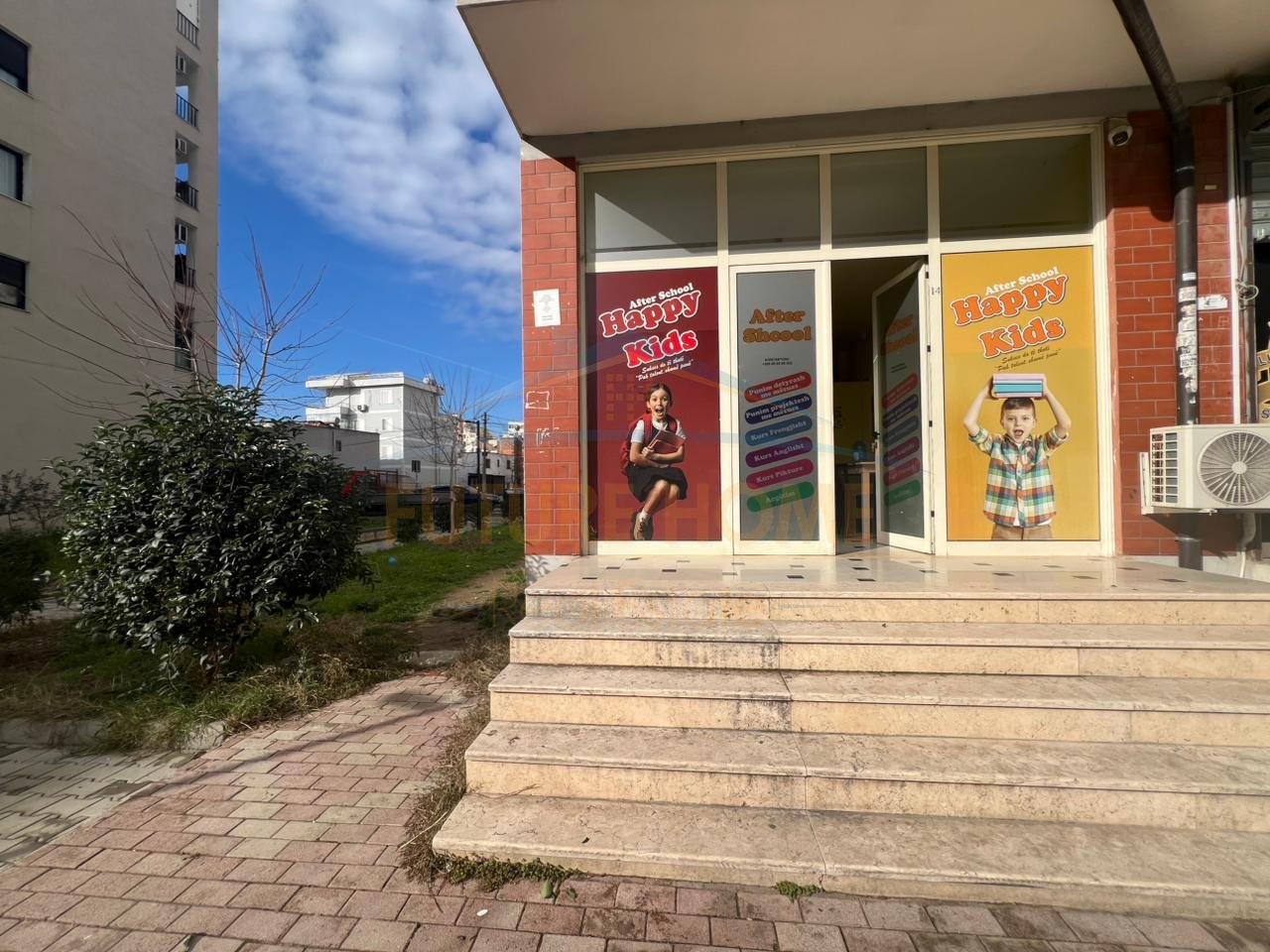 In vendita, Locale Commerciale, Anello Nuovo