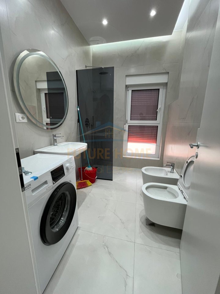 Rent, Apartment 2+1+Parking Space, Kadiu Complex, Tirana