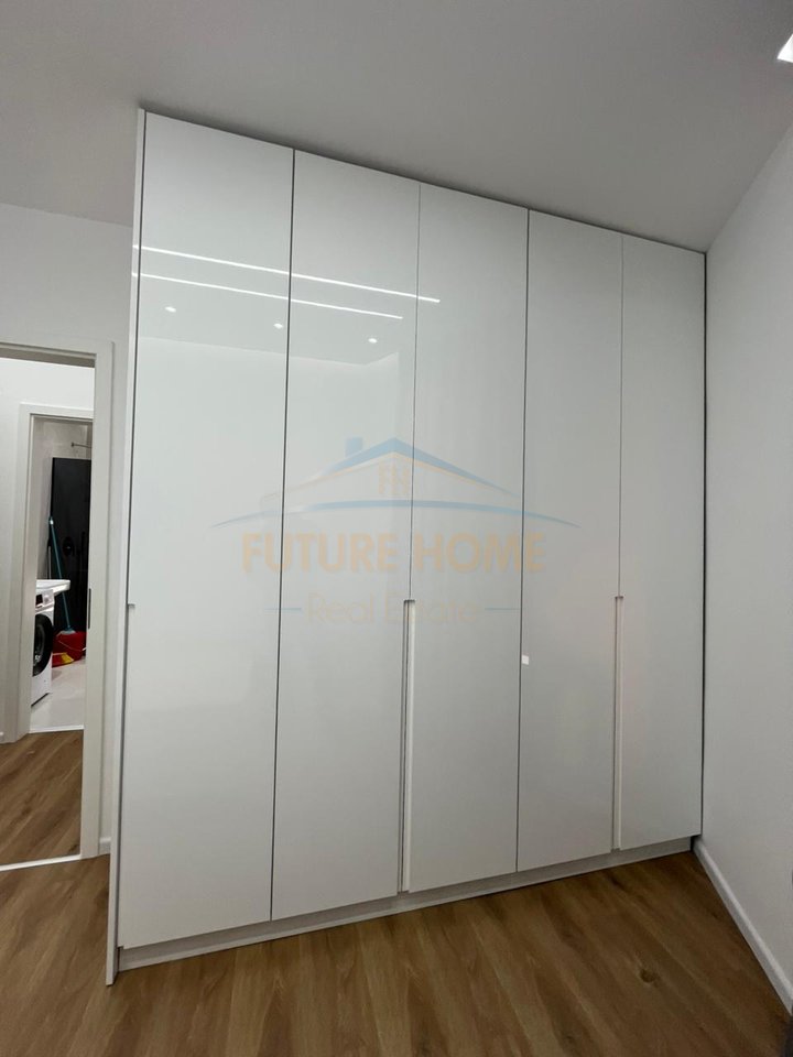 Rent, Apartment 2+1+Parking Space, Kadiu Complex, Tirana