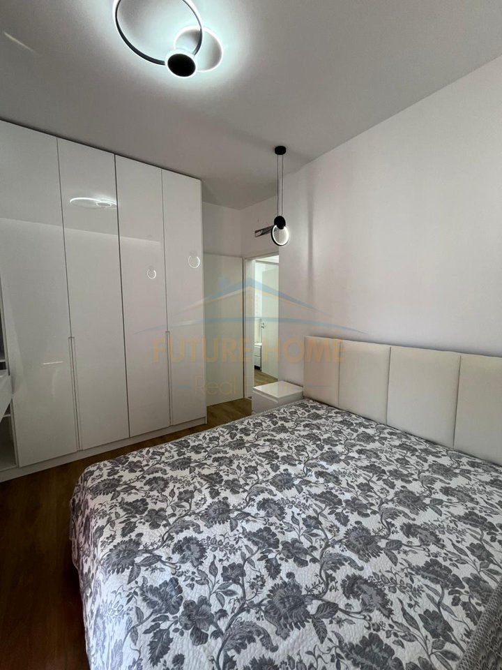 Rent, Apartment 2+1+Parking Space, Kadiu Complex, Tirana