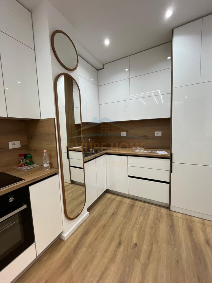 Rent, Apartment 2+1+Parking Space, Kadiu Complex, Tirana