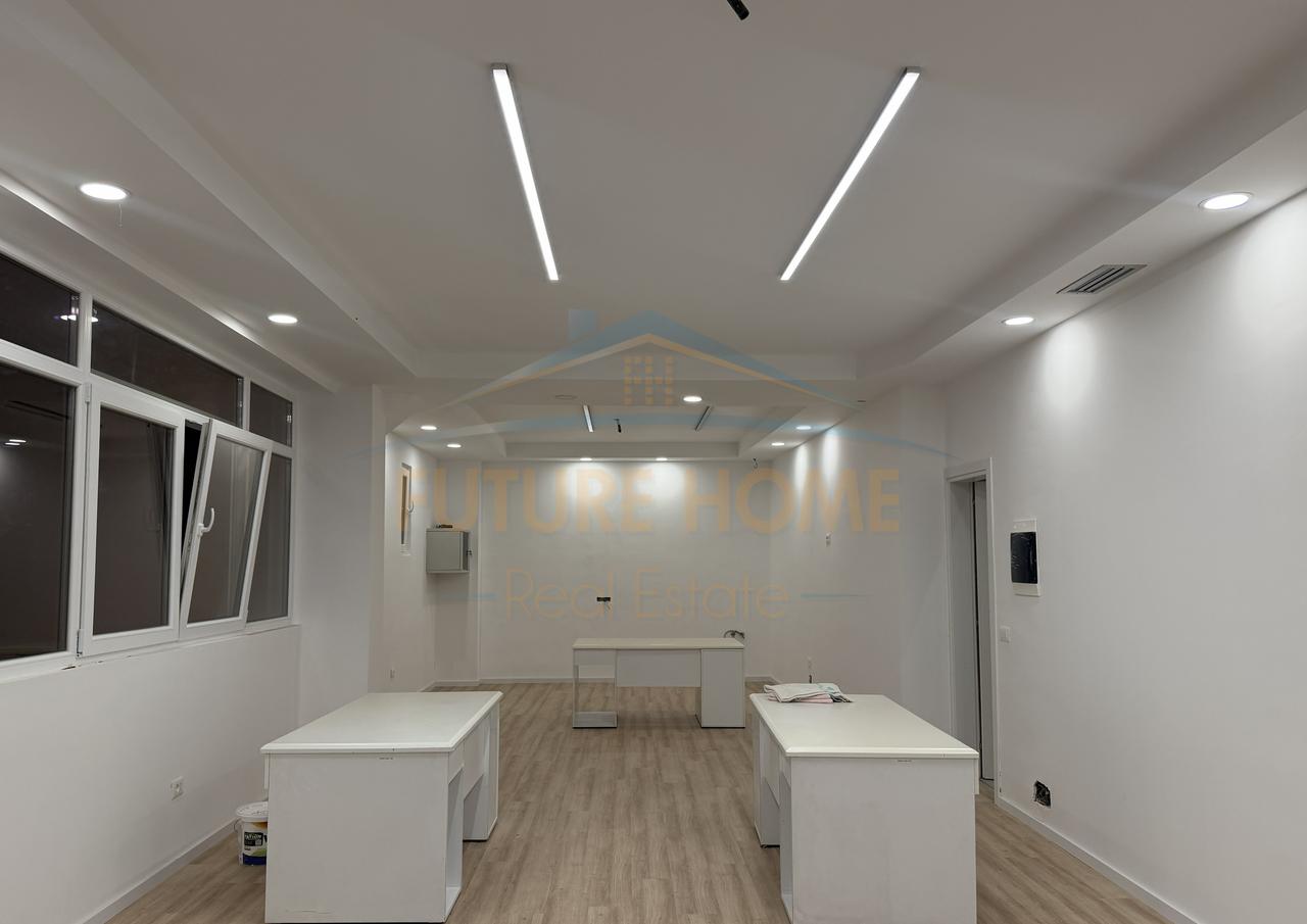 Qera, Ambient Biznesi, Rruga "Vllazen Huta", Brryli