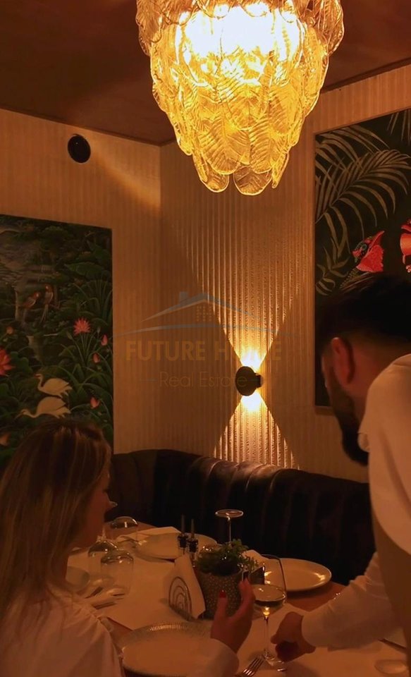 Shitet, Restorant , Vasil Shanto,Tiranë.