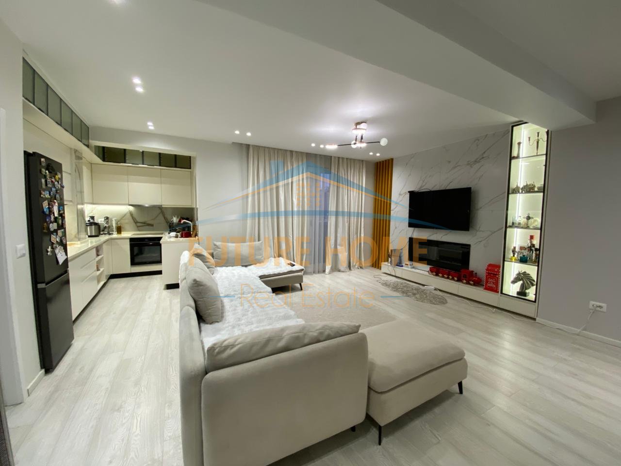 In vendita, Appartamento 2+1+2, Vicino allo Stadio Dinamo