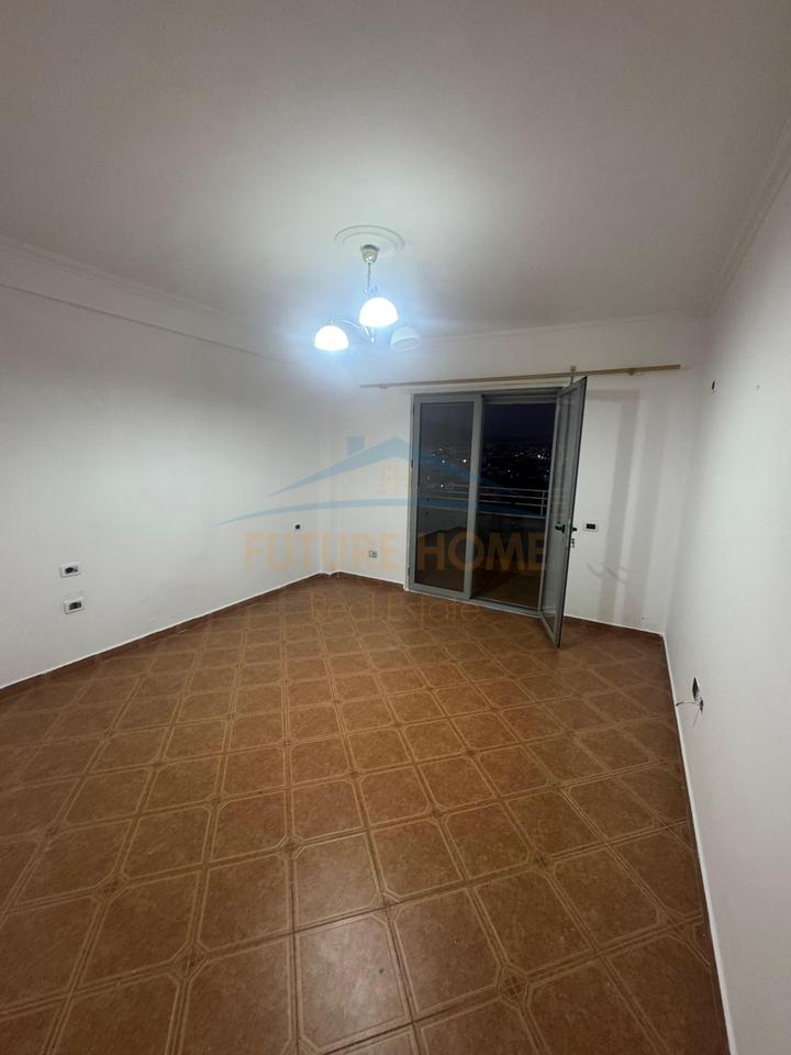 Shitet Apartament 2+1, Misto Mame