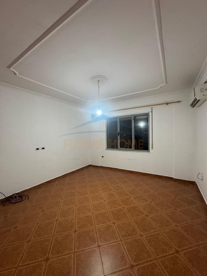 Shitet Apartament 2+1, Misto Mame