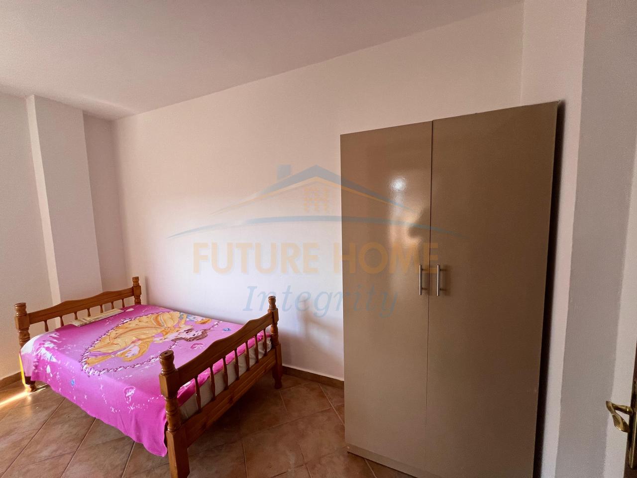 Qera, Apartament 2+1, Rruga e Kavajës, Tiranë.