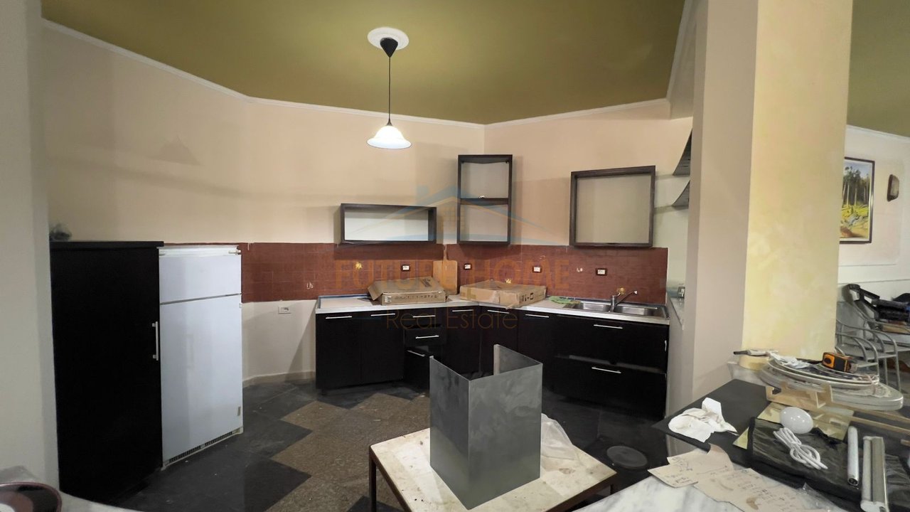 Qera, Vilë, Rruga Kadri Kërciku, Tiranë