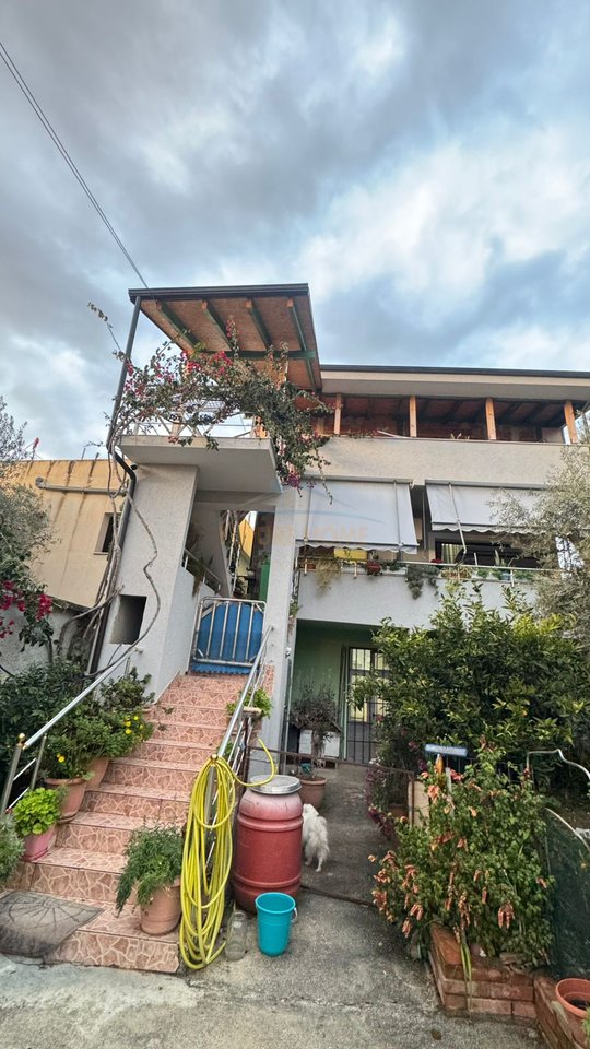 Qira, 3 Kateshe Building, Mitaq Sallata Street, Vlore