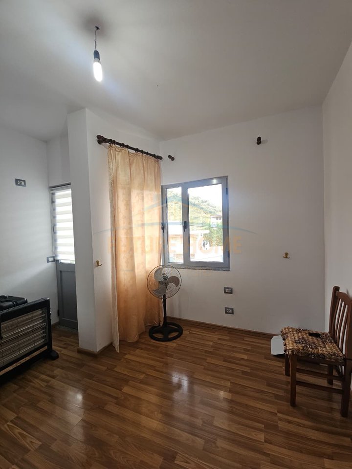 Qira, Private House 3+1+2+Parking, Spitalle, Durres