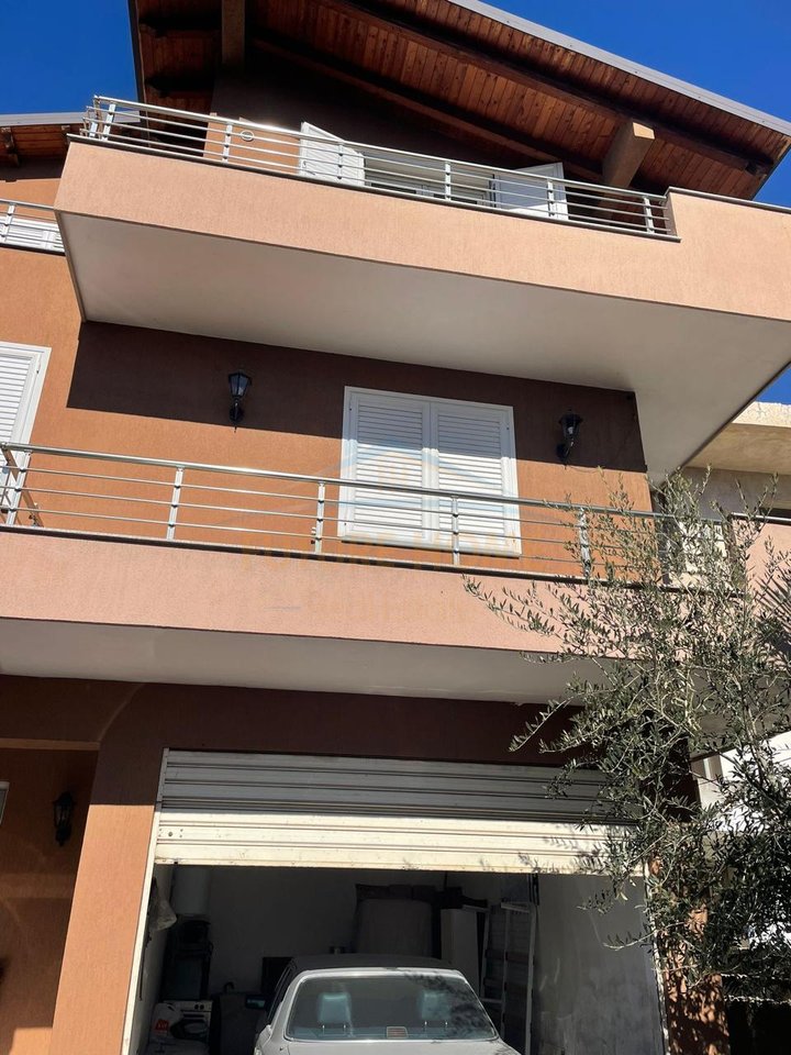 For Sale, 3-Story Villa, Near Galaktiku, Durrës