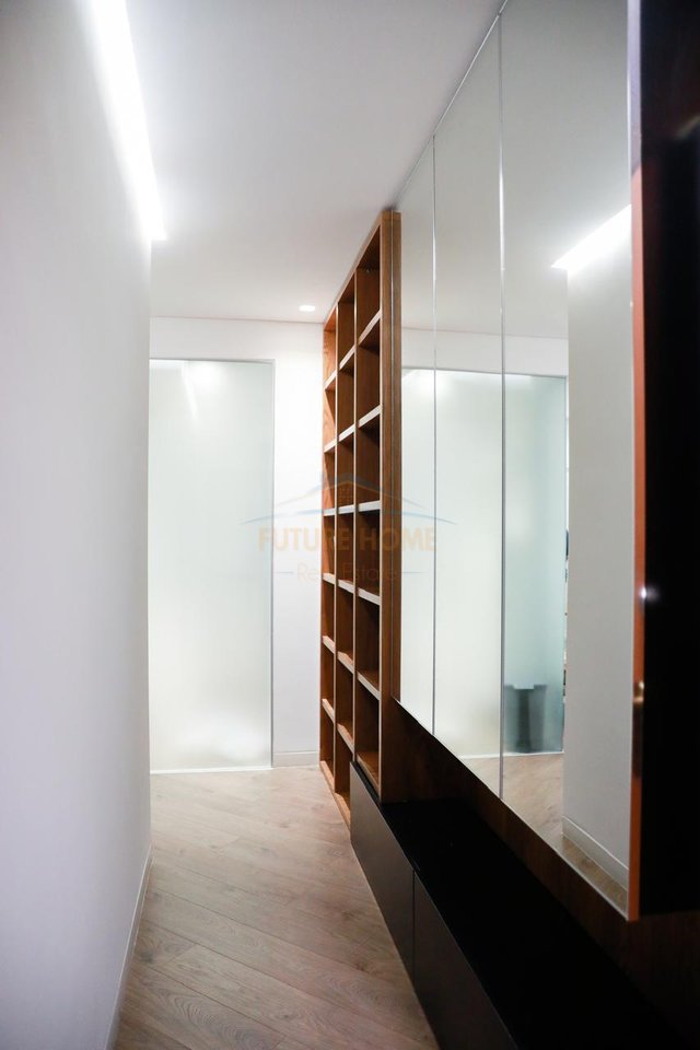 For sale, Apartment 2+1+2, Selvia, Tirana.