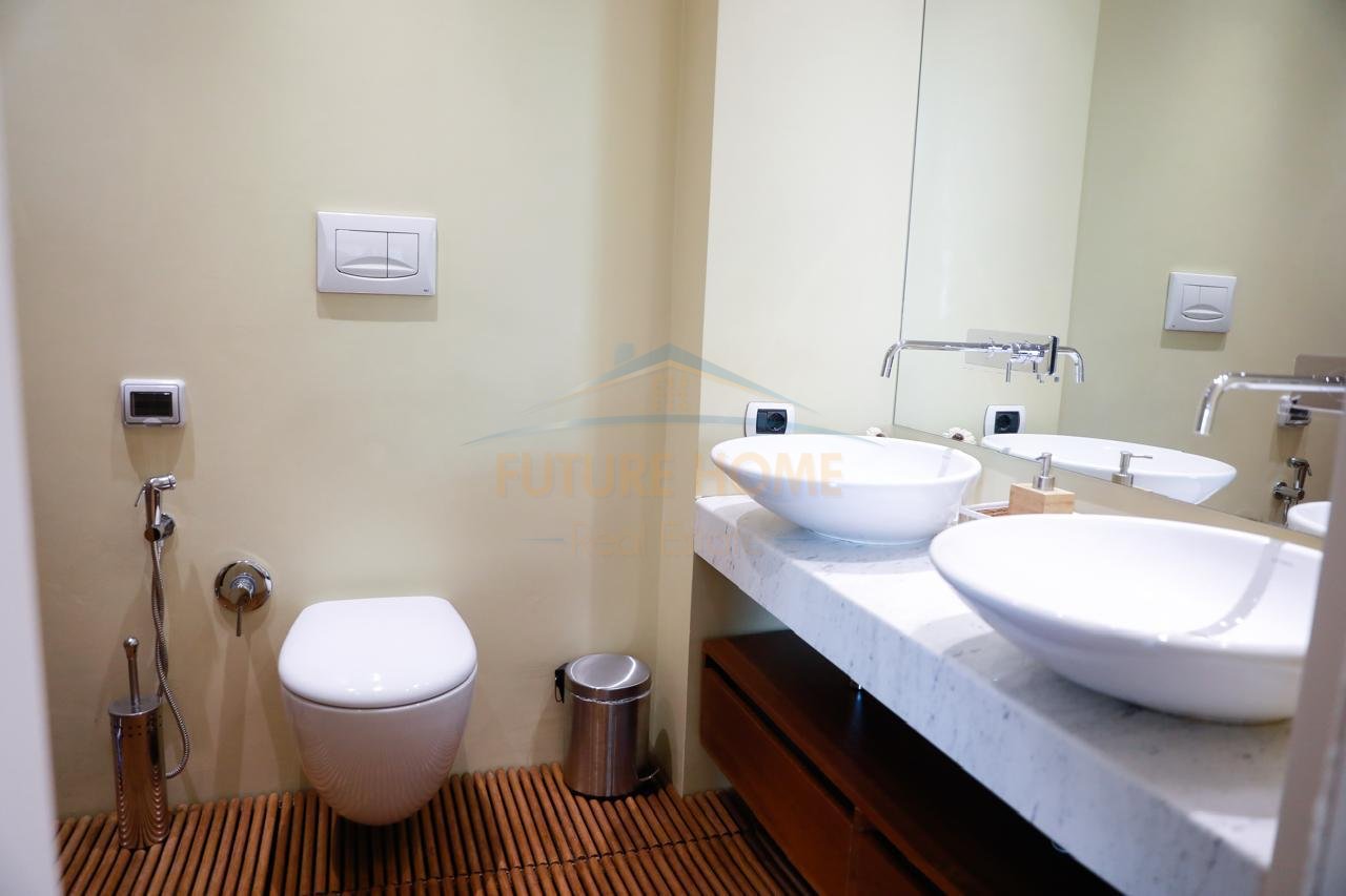 For sale, Apartment 2+1+2, Selvia, Tirana.