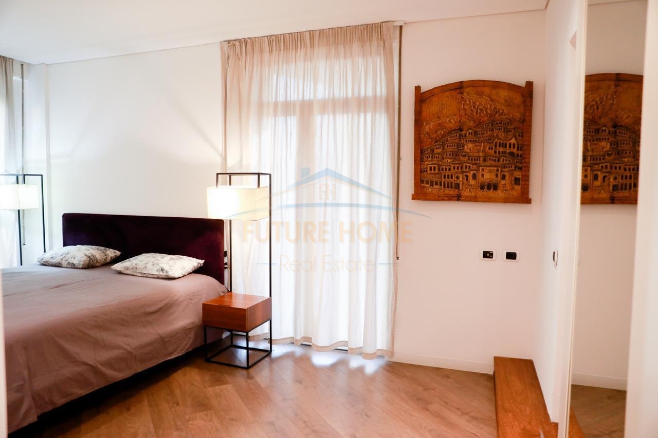 For sale, Apartment 2+1+2, Selvia, Tirana.