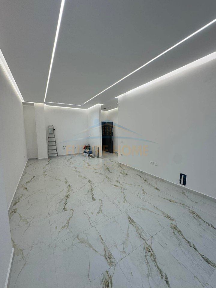 Affitto, Locale, Complesso Molla, Viale Migjeni