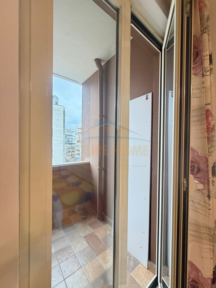 Qera, Apartament 2+1+2, Rrethrrotullimi  Unaza e Re,  Tiranë.