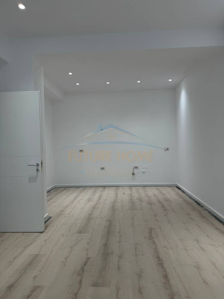 Qera, Zyre 3 +1+1, rruga e Dibres