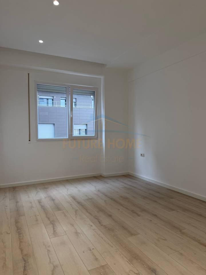 Qera, Zyre 3 +1+1, rruga e Dibres