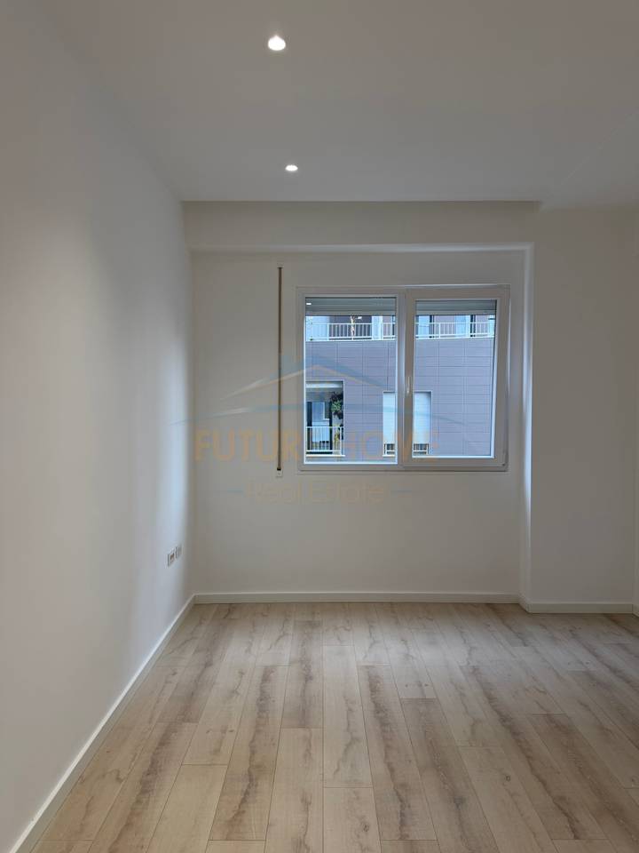 Qera, Zyre 3 +1+1, rruga e Dibres