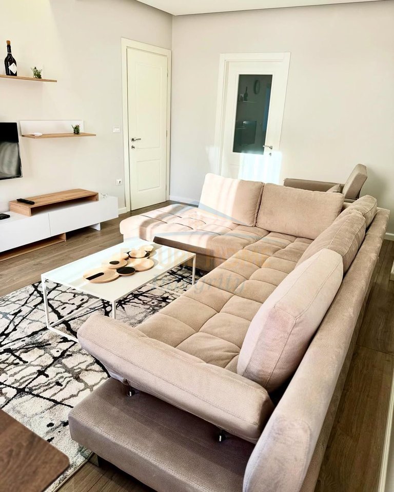 Shiten, 2 Apartamente 1+1, Vasil Shanto, Tiranë.