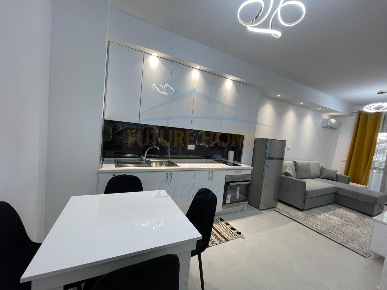 Qera, Apartament 1+1, Kopshti Botanik, Tirane.