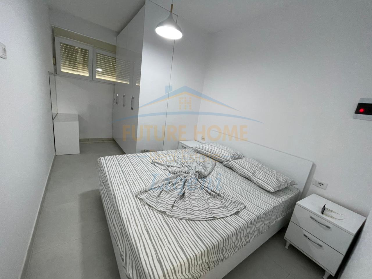 Qera, Apartament 1+1, Kopshti Botanik, Tirane.