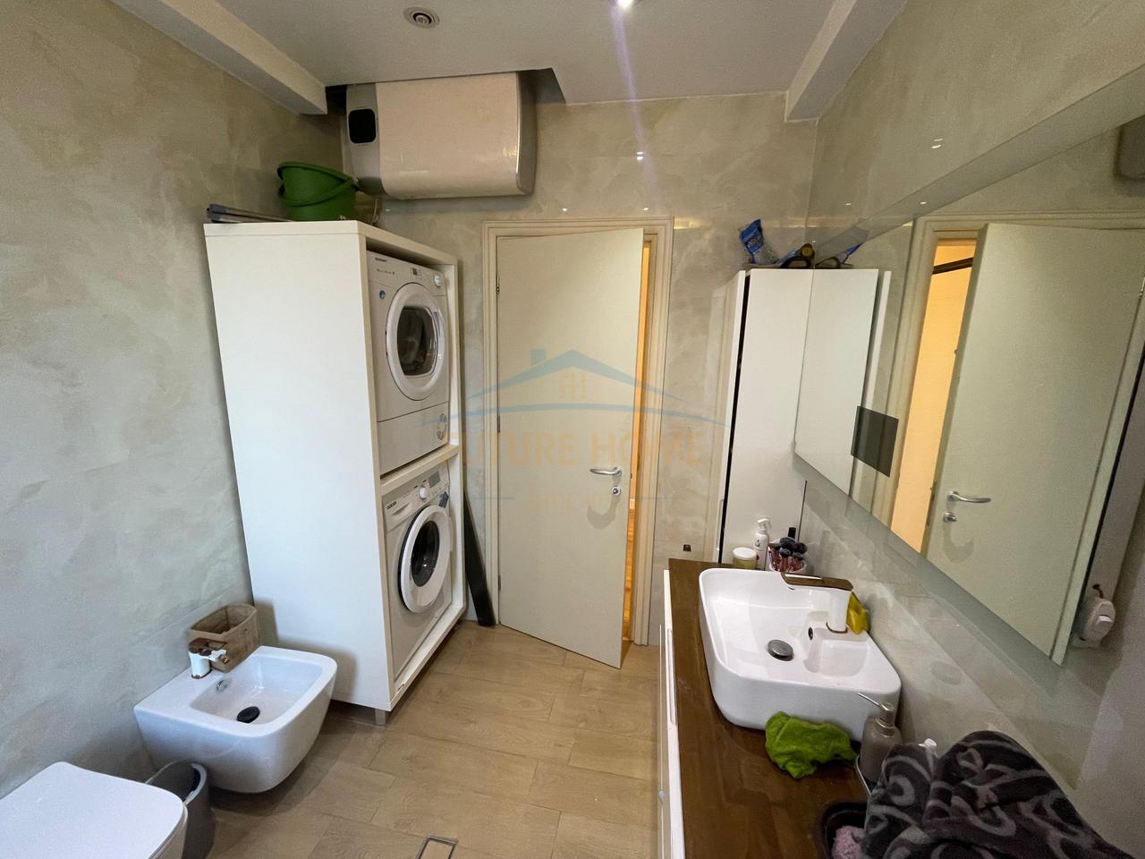 Shitet, Apartament 2+1+2, Kopshti Botanik, Tiranë