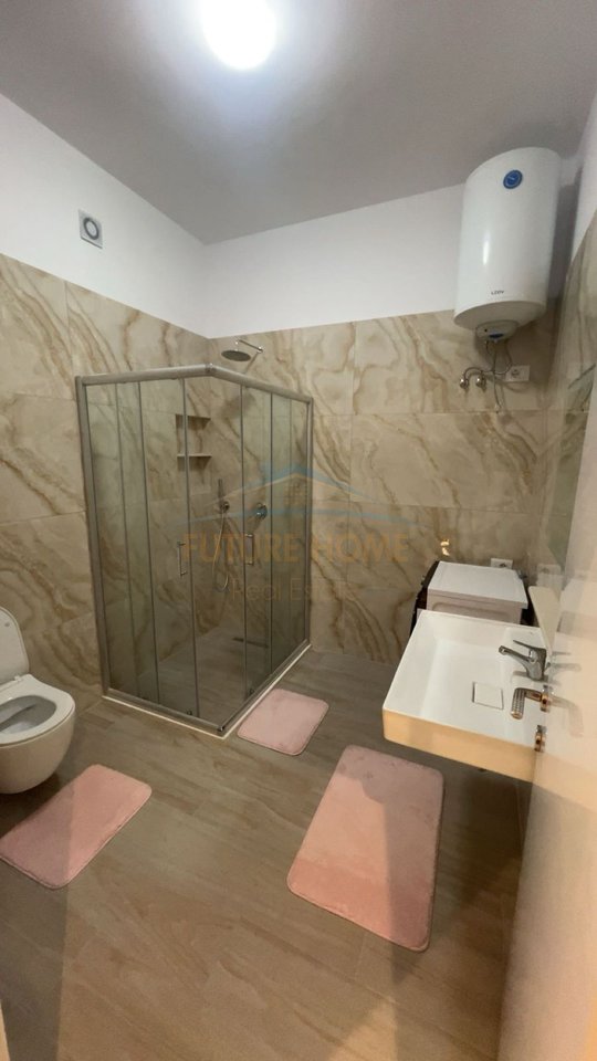 Qera Apartament  Kamëz