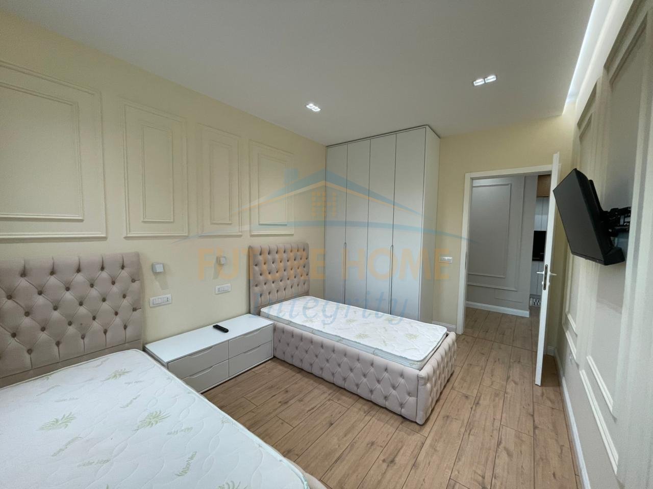 Qera, Apartament 2+1+2+2 Poste parkimi, Liqeni i Thatë, Tiranë.