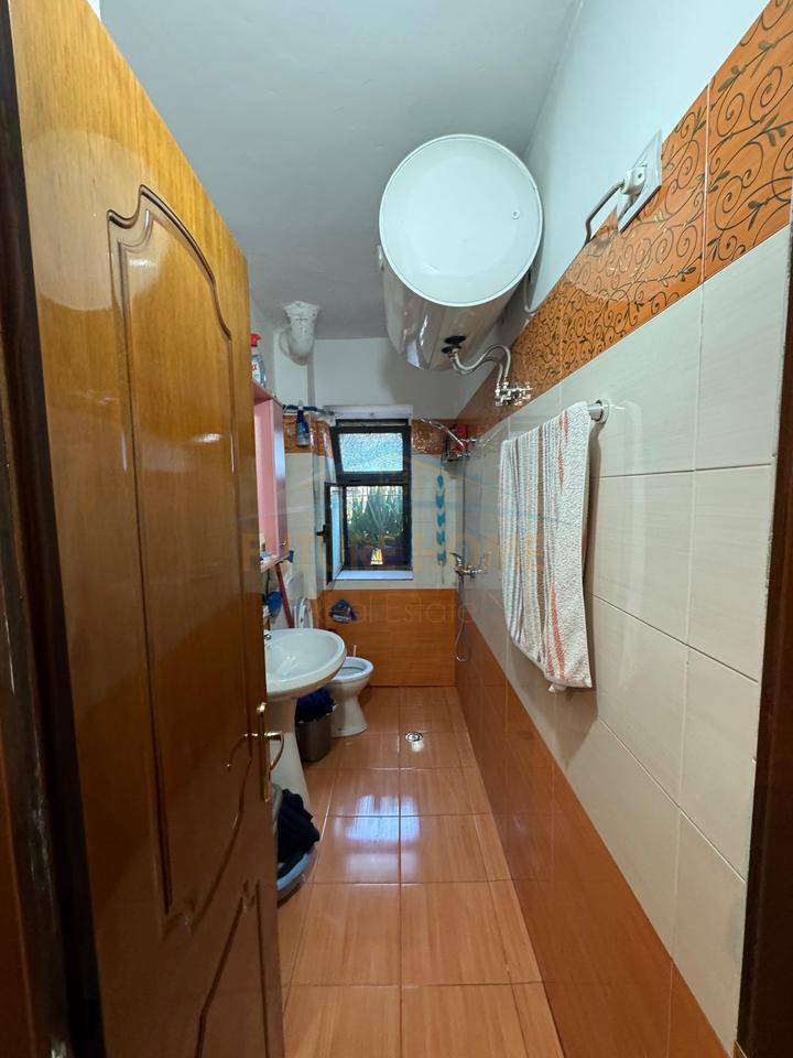 Shitet, Apartament 1+1, Pazari i Ri , Tiranë