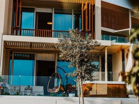 Shitet, Vilë 2-katëshe, ”Green Coast Resort ”.