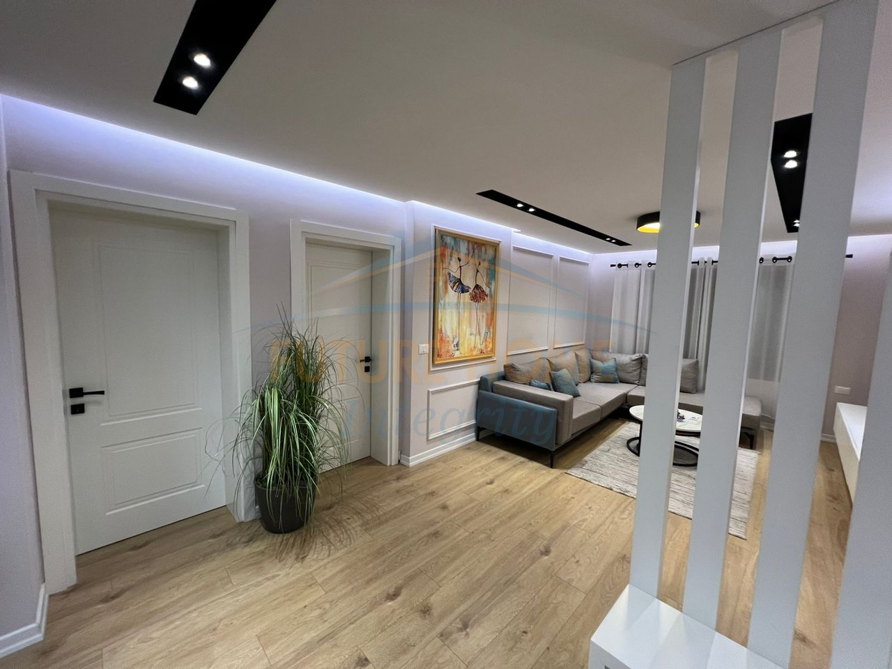 Qera, Apartament 2+1, Oxhaku, Tiranë.