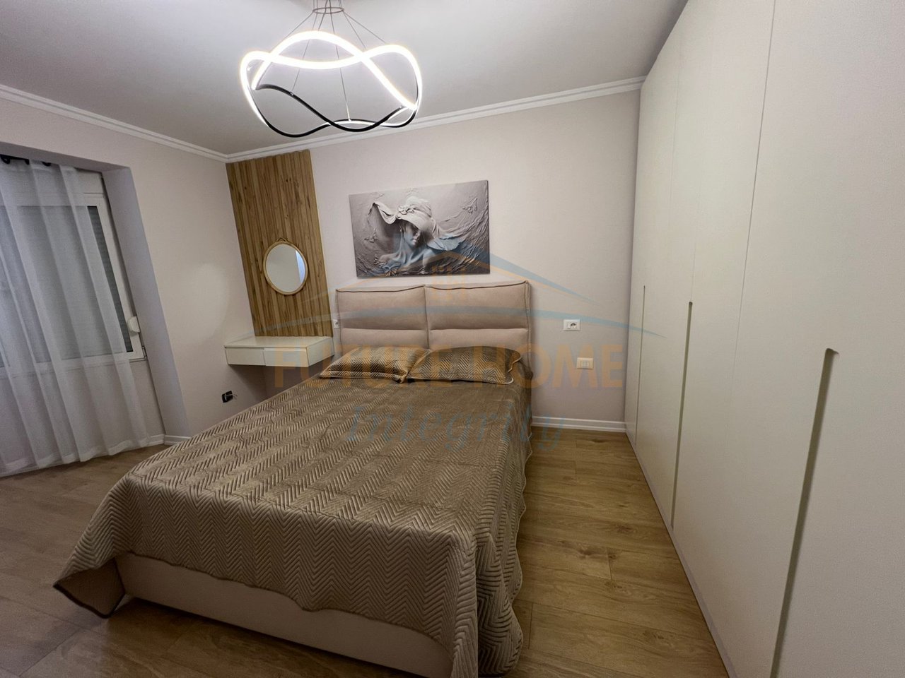 Qera, Apartament 2+1, Oxhaku, Tiranë.